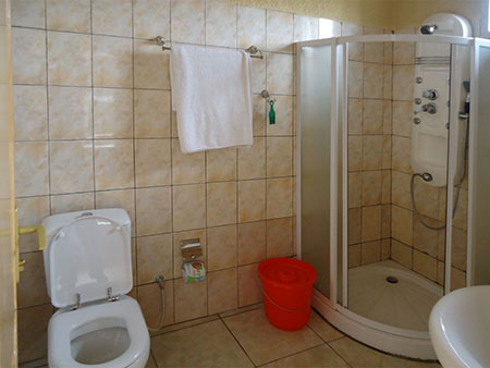 double-room-shower-2